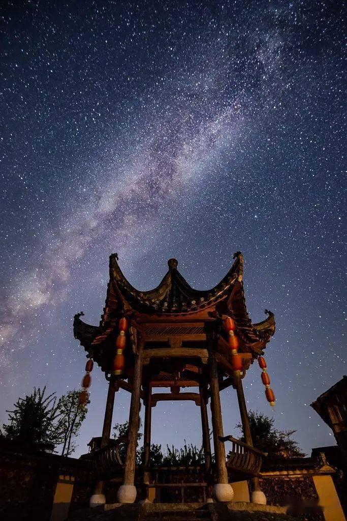 拥堵的停车场